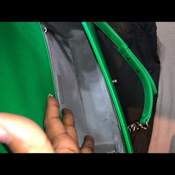 ➡️SOLD Chanel Calfskin Medium Boy - Picture 6 of 7